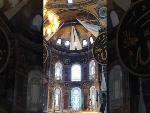 Interiorul Hagia Sophia: O privire în istorie și arhitectură